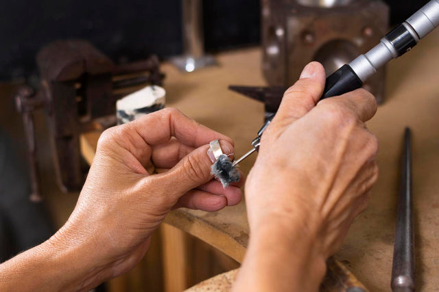 Métier - Joaillerie Bijouterie Horlogerie