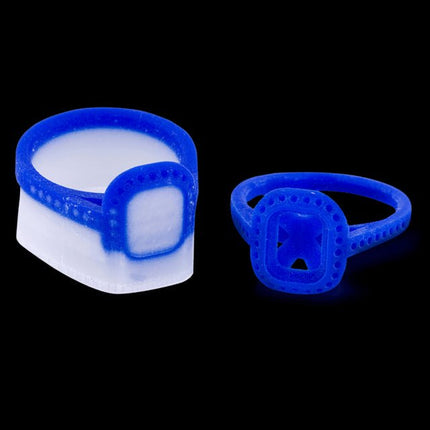 Matériau (imprimante 3D Projet 3XXX) : VisiJet M3 Procast (MJP)